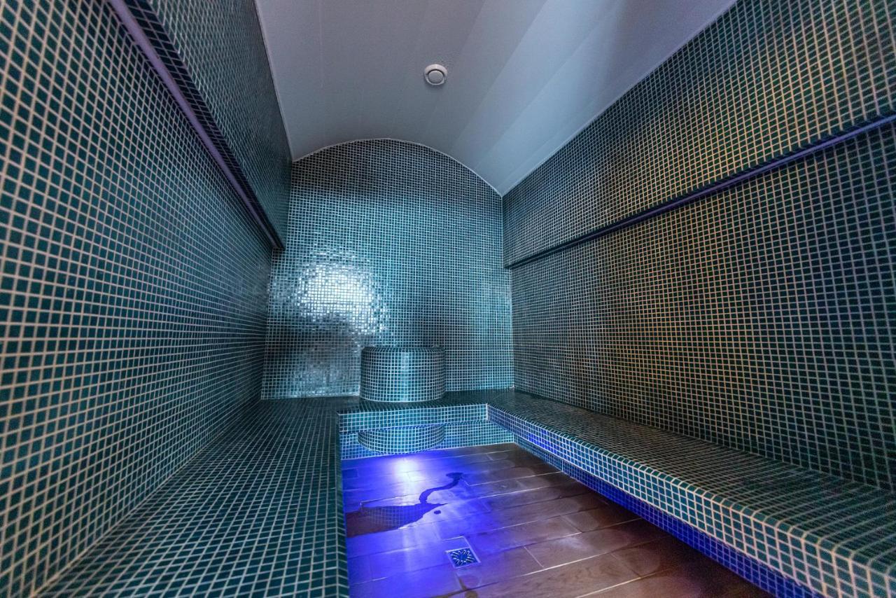 Complex Hotelier Cota O Mie Сіная Екстер'єр фото