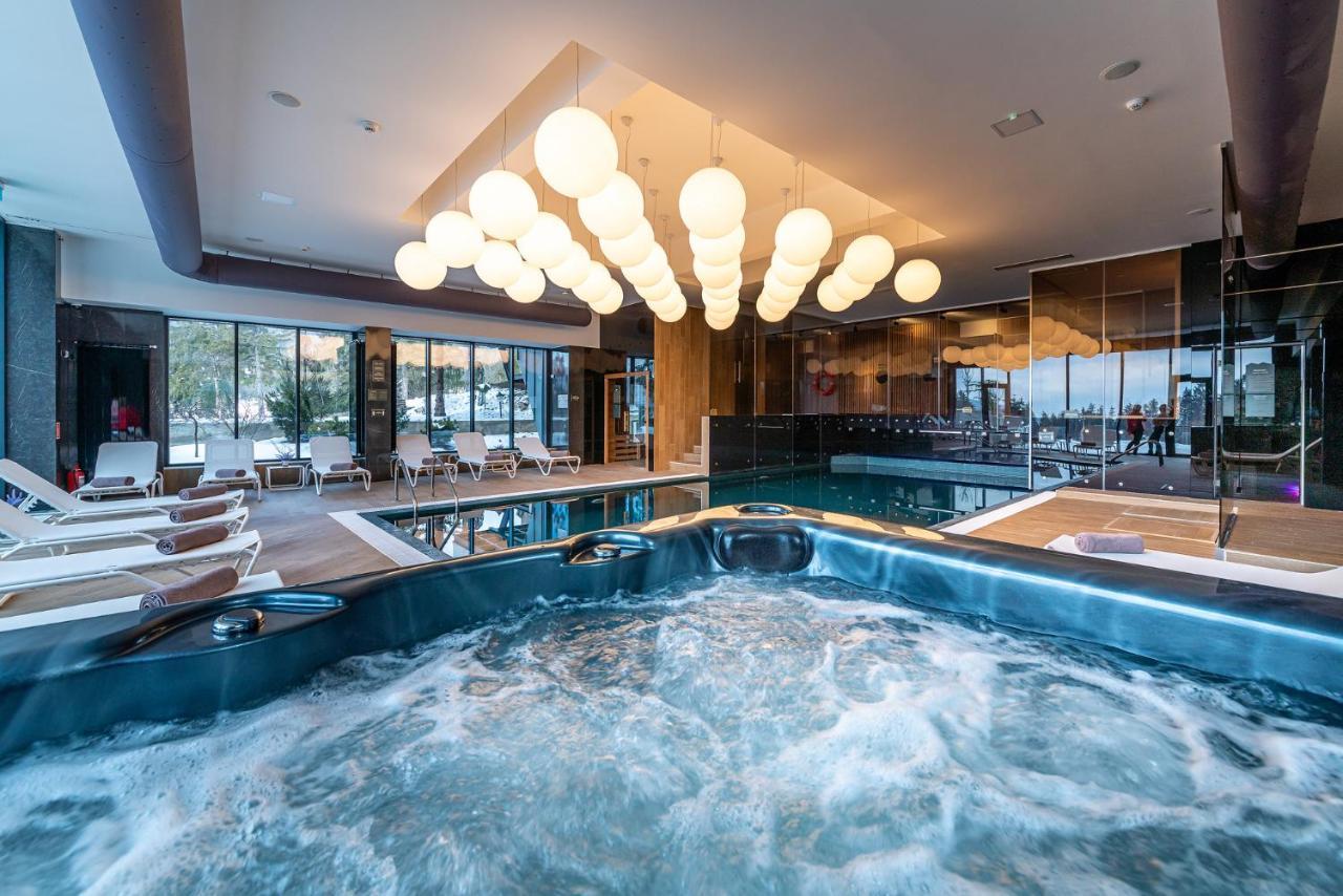 Complex Hotelier Cota O Mie Сіная Екстер'єр фото